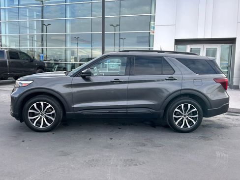 Used 2020 Ford Explorer ST w/ Premium Technology Package image 12