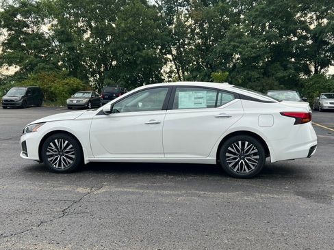 New 2025 Nissan Altima 2.5 SV w/ SV Premium Package image 36