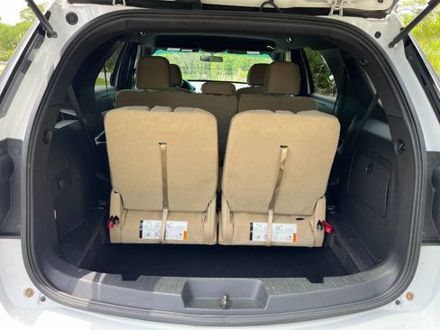 Used 2017 Ford Explorer XLT w/ Class II Trailer Tow Package AWD/4WD image 20