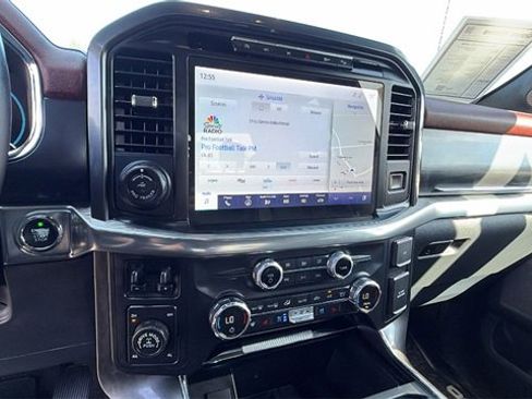 Used 2021 Ford F150 Lariat w/ Equipment Group 502A High image 28