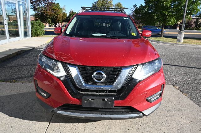Used 2017 Nissan Rogue SV AWD/4WD image 4