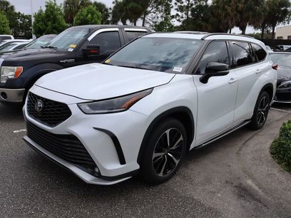Used 2022 Toyota Highlander XSE