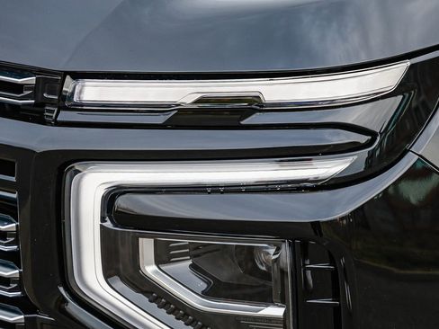 Used 2025 Chevrolet Tahoe High Country image 7