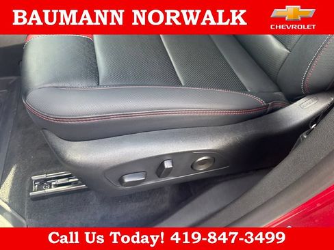 Used 2026 Chevrolet Traverse RS w/ LPO, Floor Liner Package FWD image 21