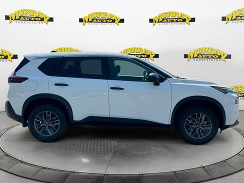 Used 2023 Nissan Rogue S FWD image 6