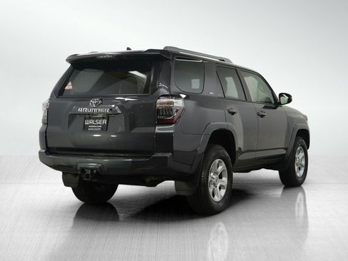Used 2018 Toyota 4Runner SR5 image 5
