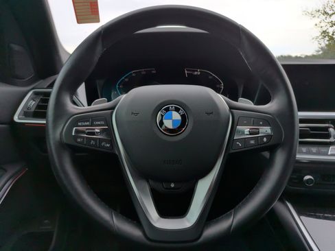 Used 2022 BMW 330i Sedan w/ Driving Assistance Package image 15