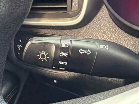 Used 2020 Kia Sorento LX FWD image 40
