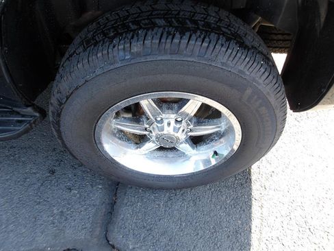 Used 2011 Chevrolet Tahoe LT AWD/4WD image 25