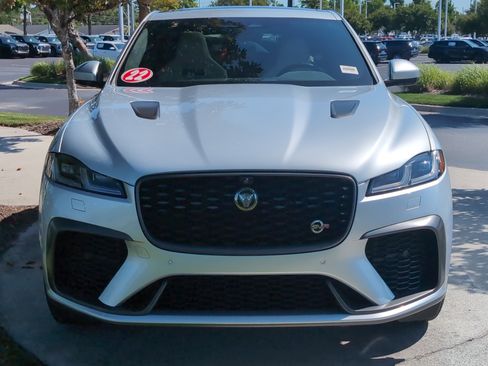 Used 2022 Jaguar F-PACE SVR AWD/4WD image 3
