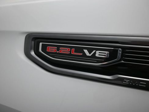 Used 2021 GMC Sierra 1500 AT4 w/ AT4 Premium Package AWD/4WD image 11