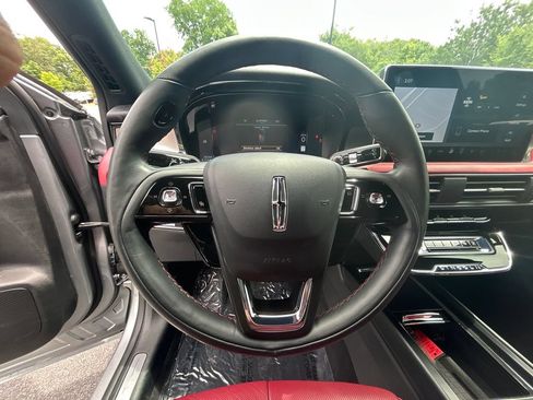 Used 2023 Lincoln Corsair Reserve w/ Equipment Group 201A FWD image 24