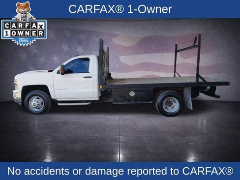 Used 2018 Chevrolet Silverado 3500 2WD Regular Cab image 2
