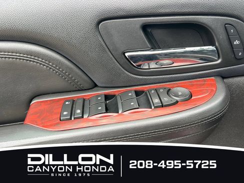 Used 2009 Cadillac Escalade AWD image 11