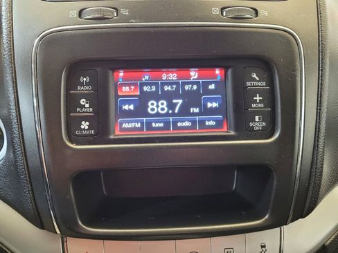 Used 2017 Dodge Journey SE w/ Flexible Seating Group FWD image 25
