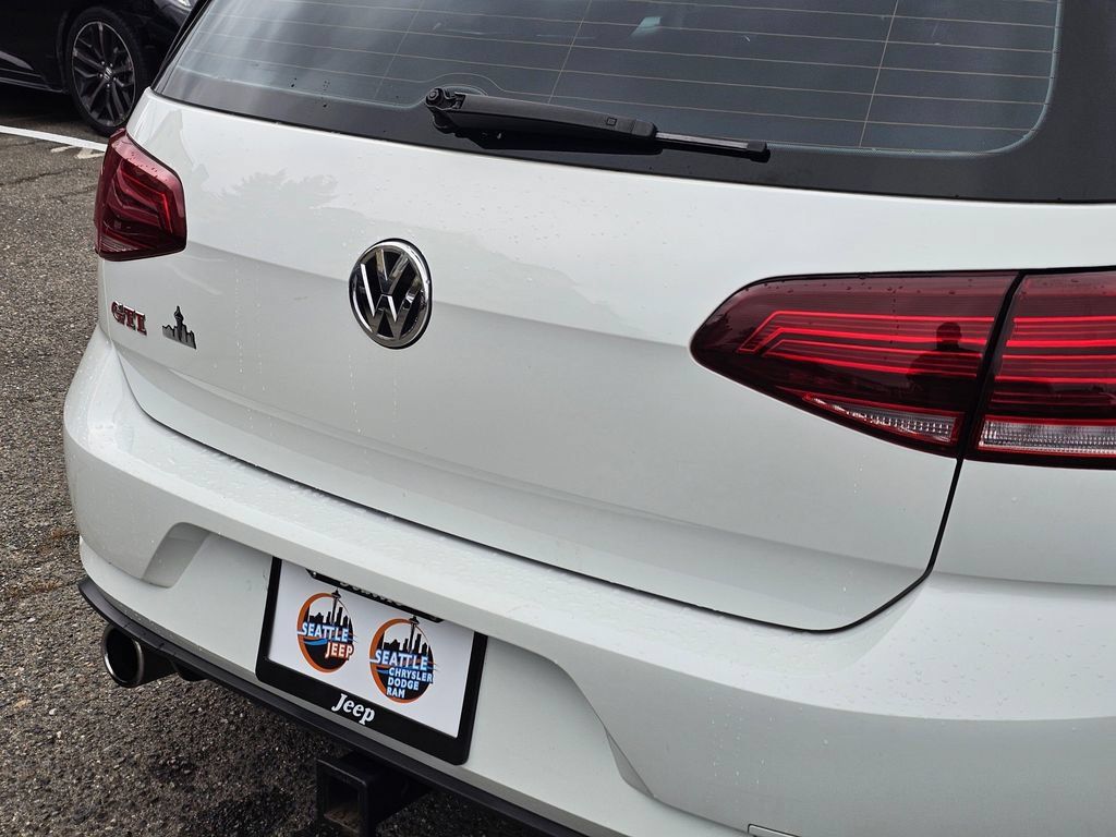 Used 2020 Volkswagen Golf 4-Door FWD image 13