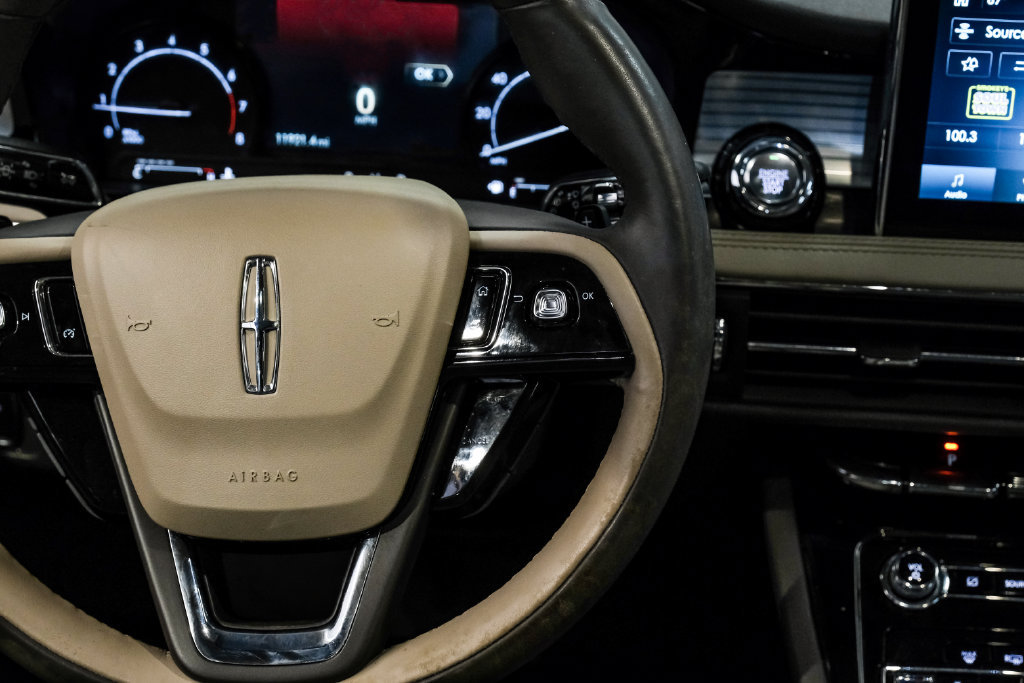 Used 2022 Lincoln Corsair AWD w/ Premium Package image 23
