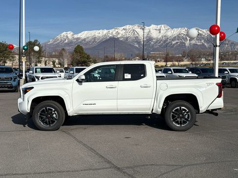 New 2026 Toyota Tacoma TRD Sport w/ TRD Sport Upgrade Package image 6