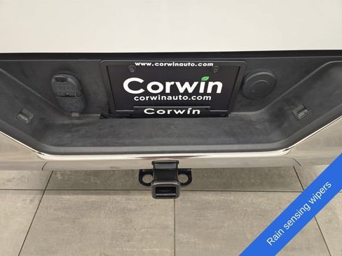 Used 2025 GMC Sierra 1500 SLT AWD/4WD image 16