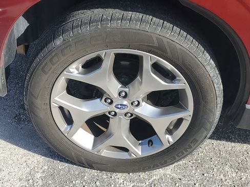 Used 2017 Subaru Forester 2.5i Touring AWD/4WD image 7