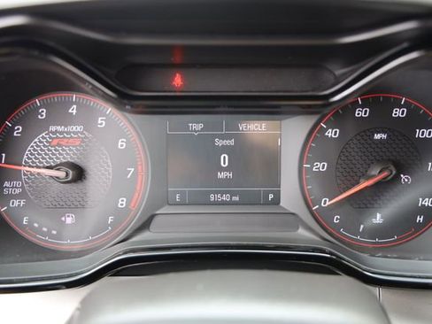 Used 2024 Chevrolet Trax RS FWD image 15