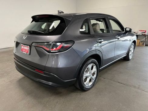 Used 2023 Honda HR-V LX image 3
