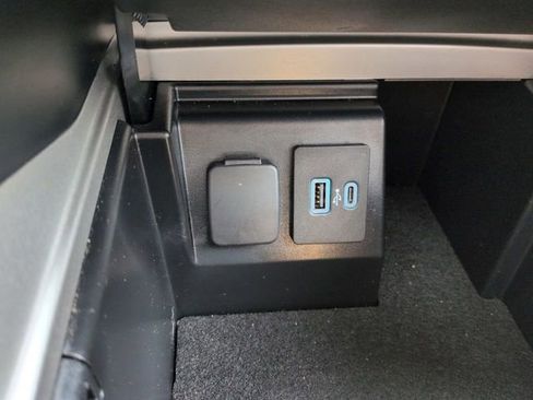 Certified 2023 Ford Explorer XLT w/ Equipment Group 202A image 26