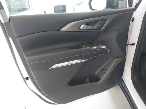 New 2026 Chevrolet Traverse LT w/ Sun and Wheel Package AWD/4WD image 25