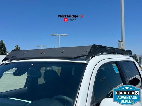 Used 2018 Toyota Tacoma TRD Sport w/ Technology Package RWD image 14