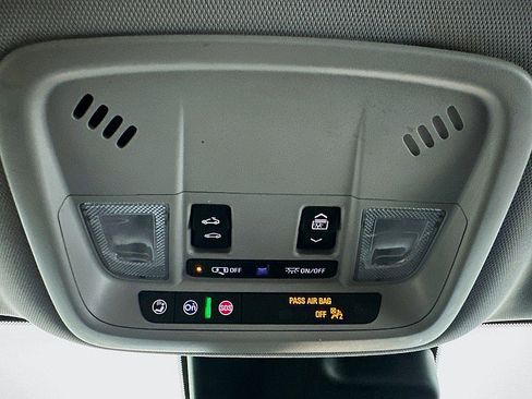 Used 2023 Chevrolet Malibu LT image 31