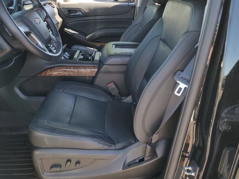 Used 2019 Chevrolet Tahoe Premier AWD/4WD image 6