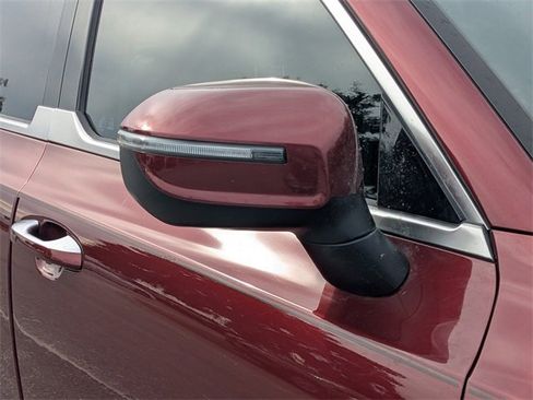 Used 2024 Kia Telluride S image 11