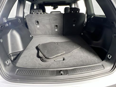 Used 2022 Jeep Grand Cherokee Altitude image 25