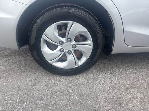 Used 2015 Honda Civic LX image 2