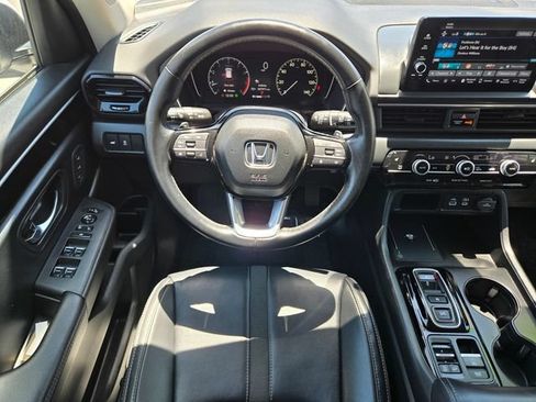 Used 2023 Honda Pilot EX-L image 11