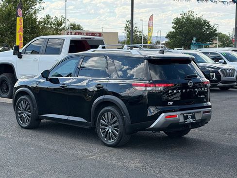 Used 2022 Nissan Pathfinder SL w/ SL Premium Package FWD image 43