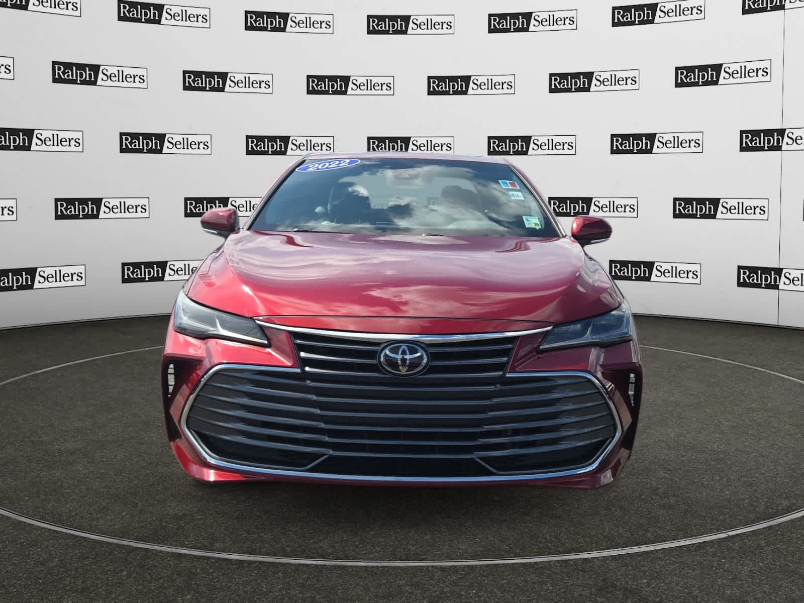 Used 2022 Toyota Avalon Limited FWD image 8