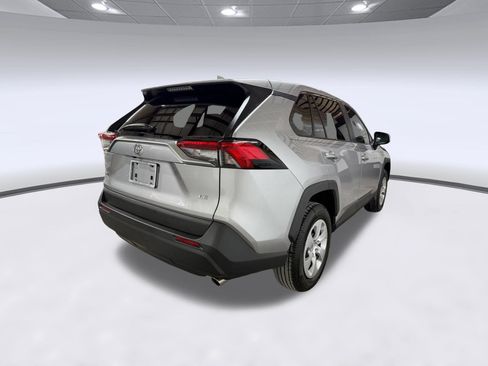 Used 2024 Toyota RAV4 LE FWD image 7