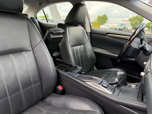 Used 2017 Lexus ES 300h FWD image 26