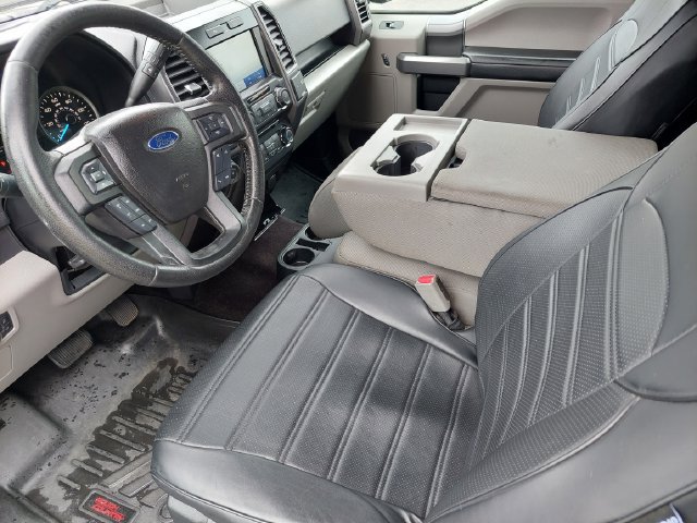 Used 2016 Ford F150 XLT w/ Equipment Group 302A Luxury AWD/4WD image 9