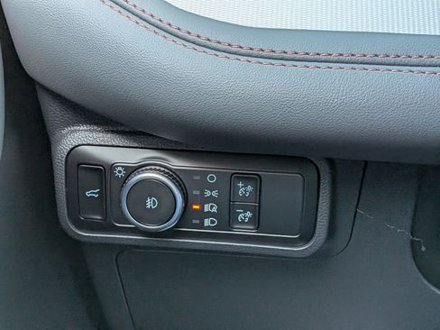 New 2026 Ford Explorer Active w/ Active Comfort Package image 25