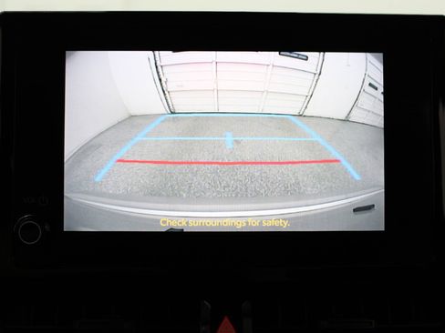 Used 2023 Toyota Corolla LE image 13