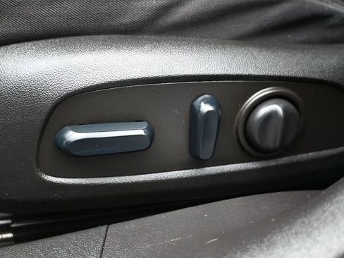 Used 2022 Chevrolet Malibu LT FWD image 5