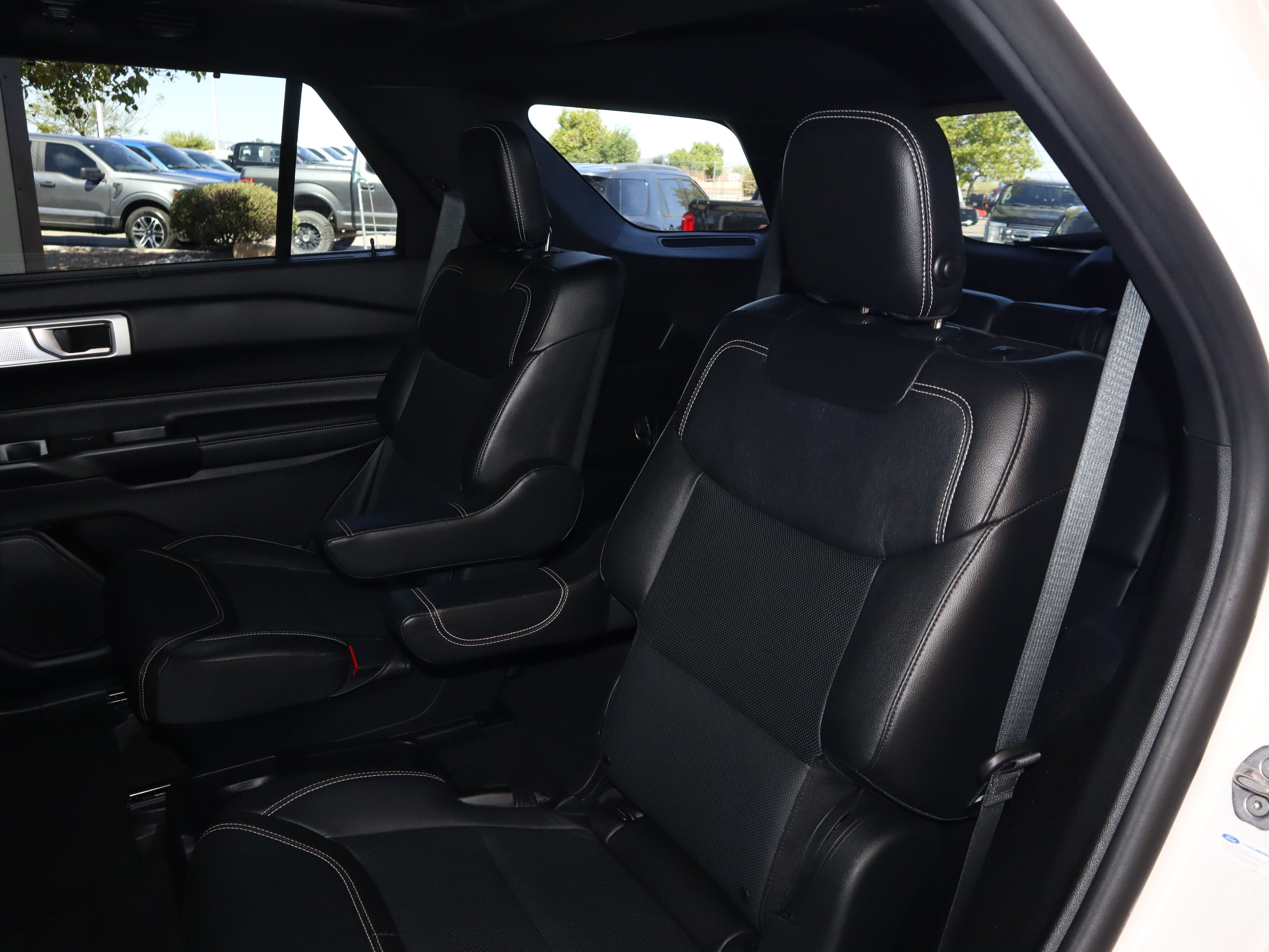 Used 2020 Ford Explorer ST w/ Premium Technology Package AWD/4WD image 37