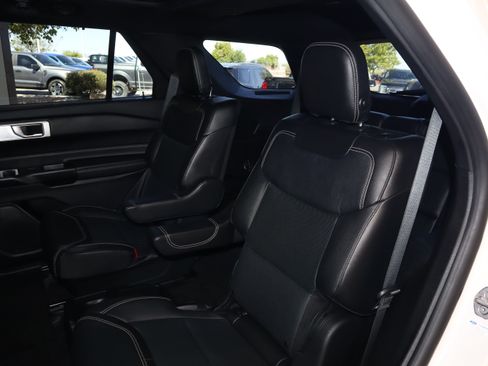 Used 2020 Ford Explorer ST w/ Premium Technology Package AWD/4WD image 37