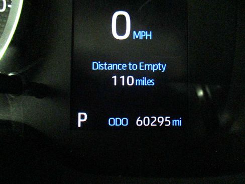 Used 2021 Toyota Corolla LE image 17