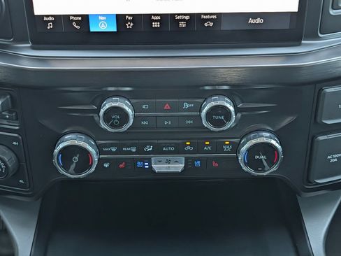 Certified 2025 Ford F250 Lariat w/ Lariat Ultimate Package AWD/4WD image 18
