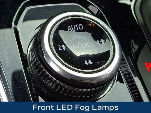 Used 2024 GMC Canyon AT4 image 28