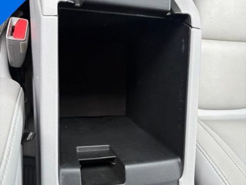 Used 2018 GMC Acadia SLT w/ LPO, Floor Liner Package FWD image 24