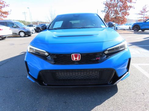Used 2023 Honda Civic Type R image 2